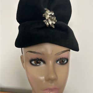 Vintage black hat Mr. Walter; rhinestone brooch